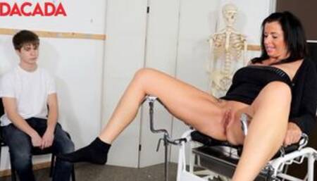 DaCada fucks her stepson at the doctors office