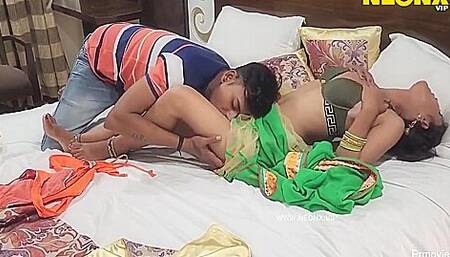 Desi Bhabhi Gets Fucked By Young Devar P1