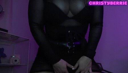 CUCKOLD TASTES PUSSY