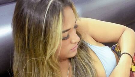 Smoking Close Up Lips 120's (Model Beatriz Video 0010) (1920X1080)