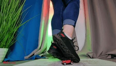 Mila - smart and mini