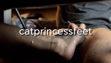 Cum shower, super hot! Secret under table toeless-nylon footjob toejob, red toes