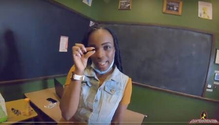 Giantess Crew – VEE – My Giant Teacher