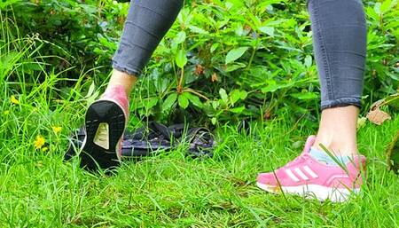 Tongue Clean My Dirty Sneakers (mkv)