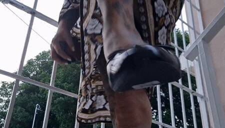 HD Giantess unaware Upskirt Black Ballet Flats walking ShoePlay