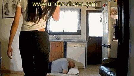 20 YO Goddess Miss Celia brutal wedge sandals punishement (HARD VIDEO)