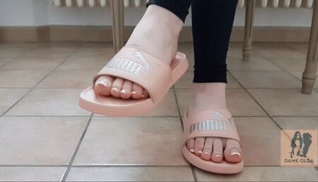 (121) So, You Want to Cum on My Slides? (1440p, MP4)