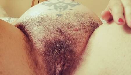 Big hairy pussy and big belly to worship 720HD
