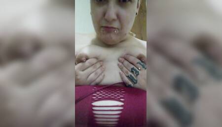 Lonely MILF Gets Herself off