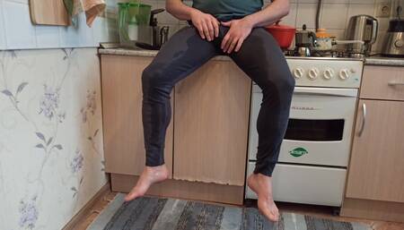 Pissing in the Kitchen and Masturbate After Long Pee in Leggings