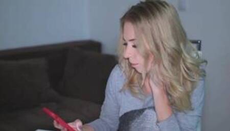 sexy amateur natural milf takes big cock