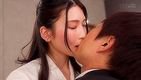 [stars-647] Hey Dont You Think It Would Be Exciting If I Give You A Hard Kiss Here? Perverted Seductress Suzu Honjo Scene 4 P1