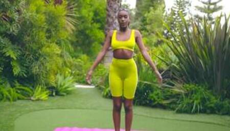 toned babe gets her pussy stretched by bwc