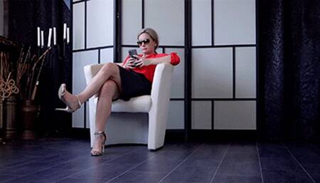 Ignoring Lady (HDWMV) – Lady Viola