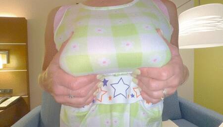 Horny teen girl gets hairless pussy fucked and peed in at hotel