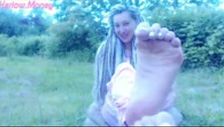 Barbie Nature Foot Worship