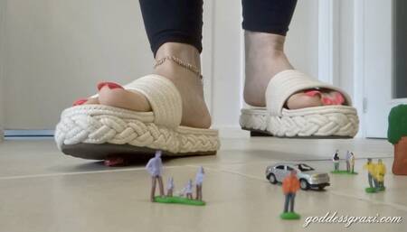 I see little things from up here (MP4-HD 1080p)