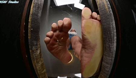 K's baresoles flattening two tinies- MP4