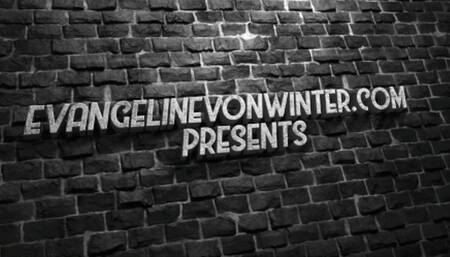 Supergirls Mesmerized Cock Service