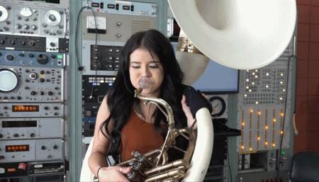 Reina Ryder Tries Out the Sousaphone (MP4 - 720p)