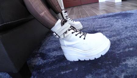 Trombone Girl gets Wedgied