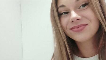 Naughty in public toilet mp4 HD