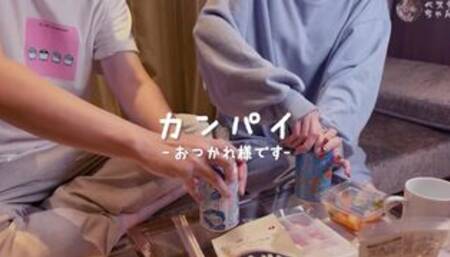 【素人】ホテルに来てフェラから69するカップル 貧乳/フェラ/中出し/シックスナイン/可愛い/ 술을 마시며 수다를 떠는 귀여운 커플!