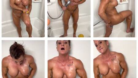 Kandylegs Masturbates in the Shower