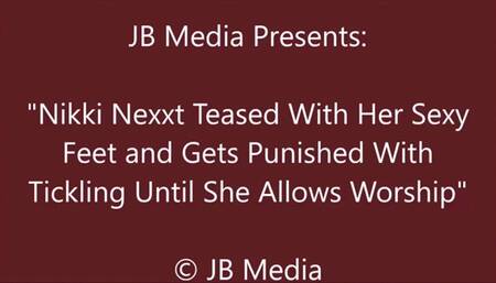 Nikki Nexxt Bound for Kinky Fun After Showing Off Her Feet - SD