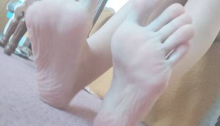 Feet made for worshipping