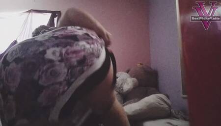 Mandy shakes her CHUBBY ass for you- 1080p