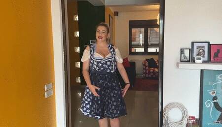 The helping waitress