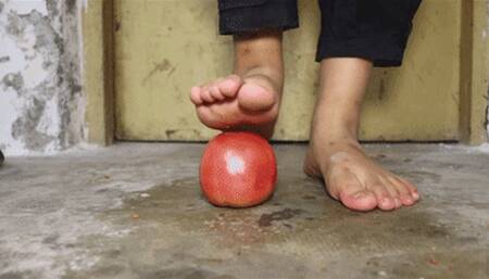 Angelina tramples on tomatoes