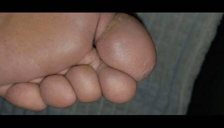 Katya - Removing her moist ankle socks and licking the dirt off her mature feet (4K)