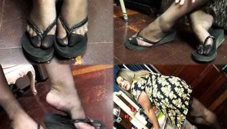 Gorgeous chubby girl in sandals and pantyhose by request! - MOV