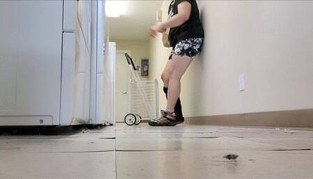 Struggling with Laundry in a Walking Boot For Injured Foot (ID # 1894 HD 1080rez)