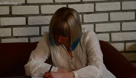 A fetish model interview - Part 1 - English subtitles