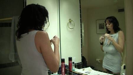 THIS MILF LOVES TO STICK HER TONGUE IN A MAN'S ASS