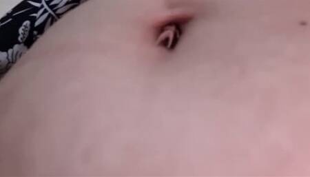 Giantess unaware her stepdaughter caught the shrinking sickness and stuck to her stepMoms big jiggly belly button