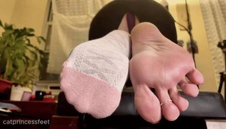 Oil squirting on soles, sock removal, ass and soles show