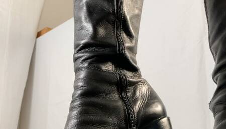 A Bootjob Dream comes true - CBT and Shoejob with Tramplegirl using her Buffalo T24400 Platform Boots - cockcrush and Handjobfinish on boots - multi - 4k