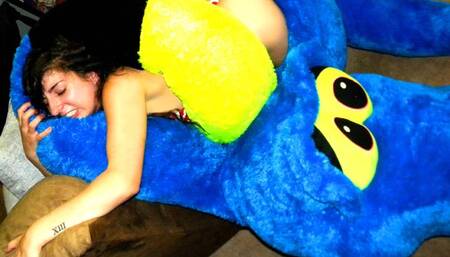 Of Unknown Origin 20: Party Crusher! 2 (starring Jade) (MP4)