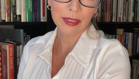 Elle Lyon thanks you with a smoking JOI