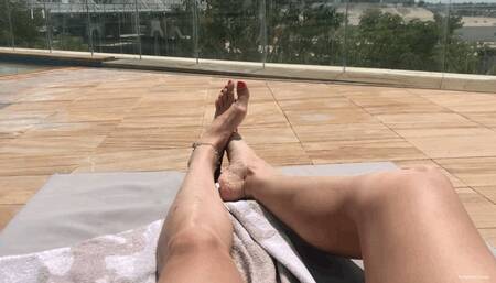 ITCHY FOOT SCRATCHING IN FLIP FLOPS AT SWIM POOL FUNGUS FEET - MP4 Mobile Version