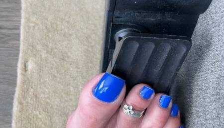 Barefoot Pedalboard Dry Pumping (Close Up Bird's Eye View)