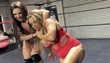 NewComer Hungarian Hammer vs Jennifer Thomas