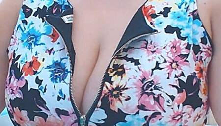 AMICA TETTONA STUDIA CON TE