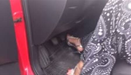 I need to go shopping but my car wont start ( Customer request in polish: Id? na zakupy, niestety mój samochód nie chce odpali?)