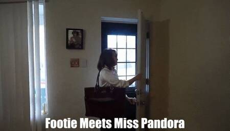 Footie Meets Pandora (720p)