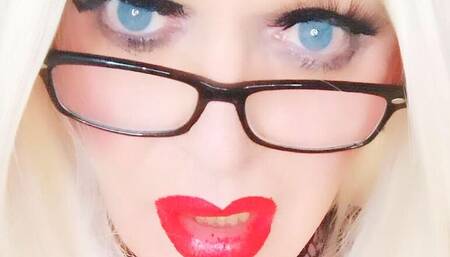 Blonde Trans Model Cumming
